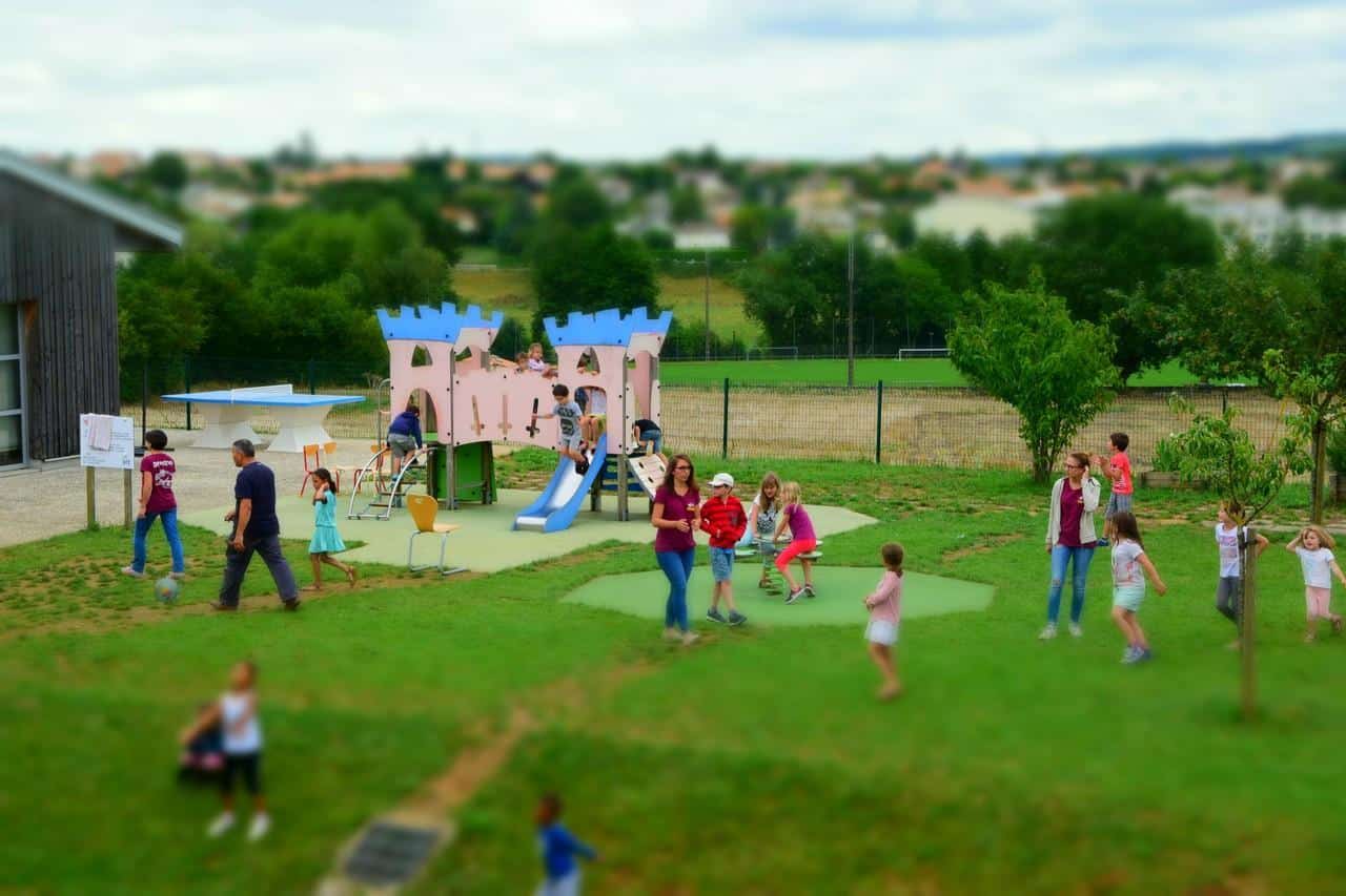 les-enfants-adorent-les-vacances-au-centre-de-loisirs